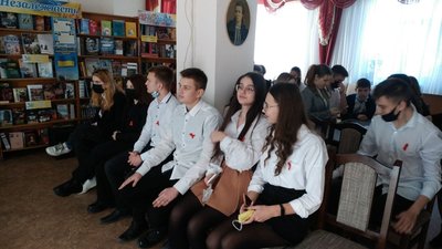 День боротьби зі СНІДом: у Херсоні медики розказали школярам як убезпечити себе від ВІЛ-інфекції