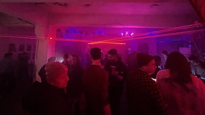 Як у Запоріжжі на благодійних вечірках збирають кошти на потреби ЗСУ