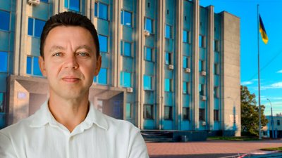 Начальник управління освіти Чернігова підтвердив вручення йому підозри