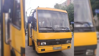 У Львові оштрафували водія маршрутки, який не зупинився на пішохідному переході