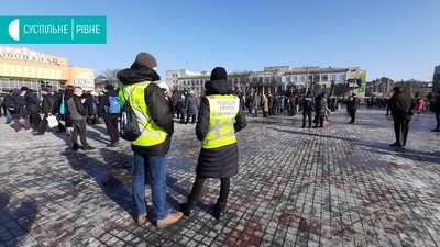 У центрі Рівного зібрались противники будівництва заводу "Кроноспан"