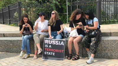 У Києві пройшла акція родин захисників "Азовсталі" У Києві пройшла акція родин захисників "Азовсталі"