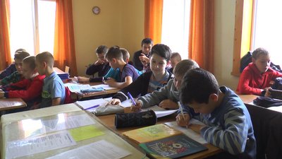До 10 кілометрів пішки гірськими дорогами. Життя учнів Красноїльської школи