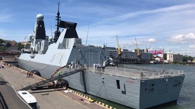 До Одеського порту зайшли фрегат ВМС Нідерландів та британський есмінець До Одеського порту зайшли фрегат ВМС Нідерландів та британський есмінець