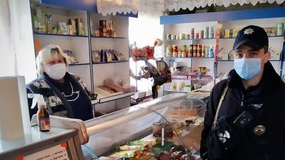 Карантин вихідного дня: на Херсонщині за два дні поліцейські перевірили понад тисячу закладів