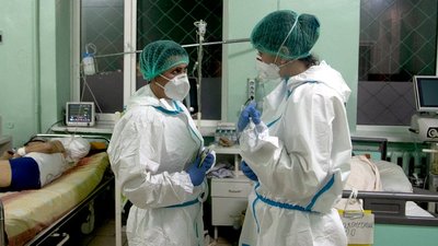 На Буковині COVID-19 підтвердили у майже 200 людей, одна людина померла