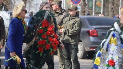 На Сумщині попрощалися з загиблим військовим Станіславом Калюкою На Сумщині попрощалися з загиблим військовим Станіславом Калюкою