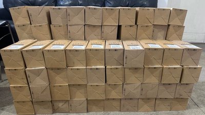 На Закарпатті митники виявили майже 500 автозапчастин, захованих у генераторі