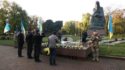 79 річниця визволення України від нацистів. У Кропивницькому вшанували пам'ять загиблих 79 річниця визволення України від нацистів. У Кропивницькому вшанували пам'ять загиблих