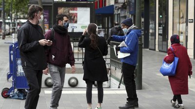 Французам дозволили виходити з дому без пояснення причини