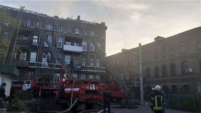 Одна людина загинула в пожежі на Чоботарській у Харкові