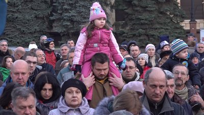 Харків'яни вийшли на акцію "Червоні лінії для президента" Харків'яни вийшли на акцію "Червоні лінії для президента"