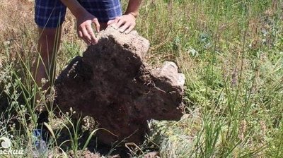 На Дніпропетровщині ймовірно виявили кам`яний хрест, про який писав історик Дмитро Яворницький