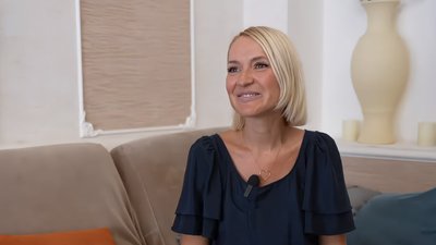 Матір учасниці дитячого нацвідбору Олівії Ткачик Юлія, липень 2025 року, Миколаїв Матір учасниці дитячого нацвідбору Олівії Ткачик Юлія, липень 2025 року, Миколаїв