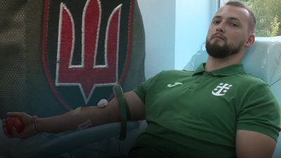 військові здали кров