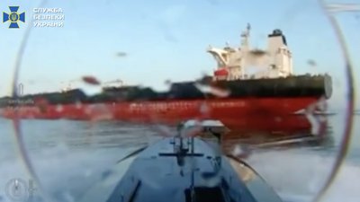 Зранку морський дрон "Sea Baby" уразив російський танкер біля Ялти