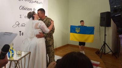 У житомирському маєтку Філіпова одружилася пара військовослужбовців