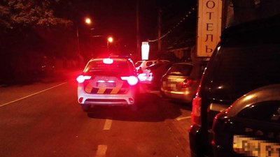 У спальному районі Одеси сталася сутичка між відвідувачами крамниці та працівниками охоронної фірми