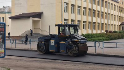 У Житомирі розпочали ремонт дороги на вулиці Хлібна та частково обмежили рух транспорту У Житомирі розпочали ремонт дороги на вулиці Хлібна та частково обмежили рух транспорту