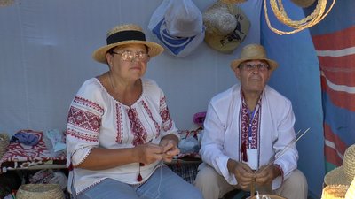 Учасники Сорочинського ярмарку з Полтавщини Валентина та Олексій Бужин Учасники Сорочинського ярмарку з Полтавщини Валентина та Олексій Бужин