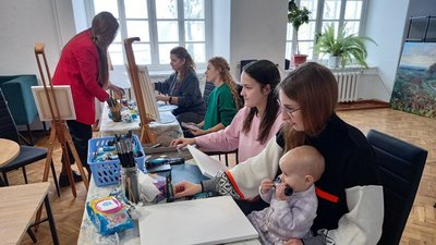 Інна Маковецька з донечкою Уляною Інна Маковецька з донечкою Уляною
