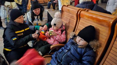 Переселенці, евакуація, потяг, Донеччина, Бердичів, Житомирщина, залізниця Переселенці, евакуація, потяг, Донеччина, Бердичів, Житомирщина, залізниця