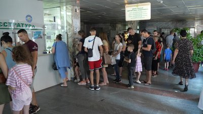 Профілактичні медогляди школярів. На Кіровоградщині збільшилися черги перед 1 вересня