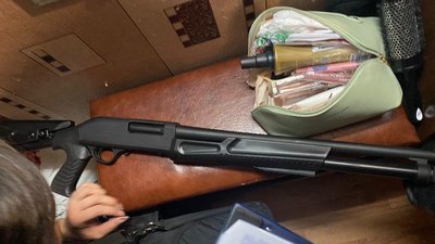 Вимагали надумані борги з мешканців Коростеня: на Житомирщині викрили групу рекетирів на чолі з кримінальним авторитетом Вимагали надумані борги з мешканців Коростеня: на Житомирщині викрили групу рекетирів на чолі з кримінальним авторитетом