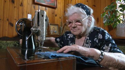 Найбільша мрія — дочекатися миру: про найстаршу волонтерку в Черкасах