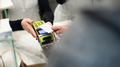 Мешканці окупованого Севастополя почали більше брати кредитів — статистика