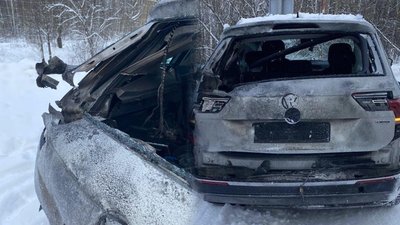 Росіяни атакували FPV-дроном цивільне авто у Семенівці