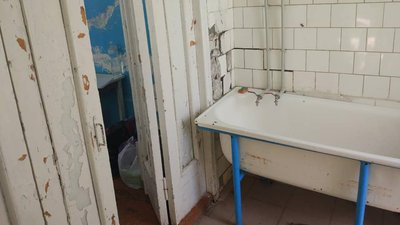 Планували ремонт: пацієнти інфекційного відділення Долинської лікарні - без світла Планували ремонт: пацієнти інфекційного відділення Долинської лікарні - без світла