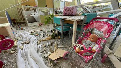 "Вціліла одна група": росіяни вдарили по дитячому садку у Харкові "Вціліла одна група": росіяни вдарили по дитячому садку у Харкові