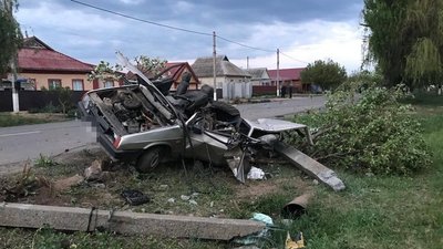 У ДТП на Одещині загинули чоловік та його 12-річний син. Мати хлопчика у тяжкому стані