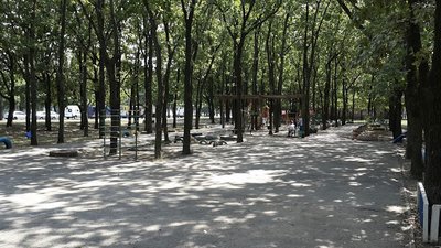 У Миколаєві частину скверу "Зелений" повернули громаді