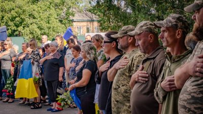 На Кіровоградщині попрощалися з захисниками Олександром Рескаленко і Валерієм Рижуком На Кіровоградщині попрощалися з захисниками Олександром Рескаленко і Валерієм Рижуком