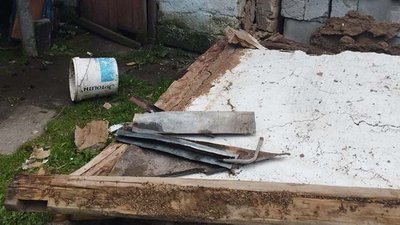 На жінку впала стіна На жінку впала стіна