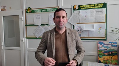 Обшук у Зимненському монастирі УПЦ та перевірка у сільраді на Волині: що відомо Обшук у Зимненському монастирі УПЦ та перевірка у сільраді на Волині: що відомо