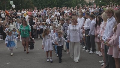 тернопіль, школа №22, першйи дзвоник, 1 вересня 2026 року