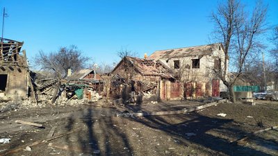 Пошкоджений будинок через російський авіаудар по Дружківці, 4 лютого 2026 року