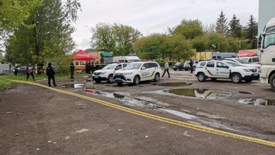 Просять не панікувати: у Рівному поліція відпрацьовує "розбійний напад"