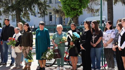 На Вінниччині відкрили меморіальну дошку загиблому оборонцю На Вінниччині відкрили меморіальну дошку загиблому оборонцю