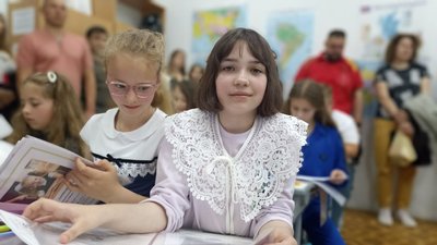 Для житомирських школярів пролунав останній шкільний дзвінок Для житомирських школярів пролунав останній шкільний дзвінок