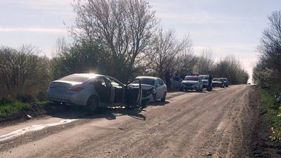Неповнолітній за кермом й травмована дитина: на Хмельниччині сталось три аварії Неповнолітній за кермом й травмована дитина: на Хмельниччині сталось три аварії