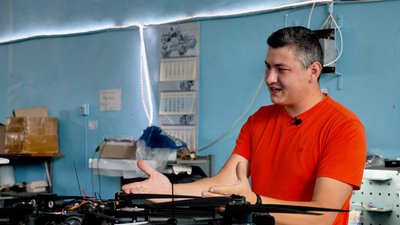 Вдосконалюють і ремонтують техніку для військових — група інженерів у Сумах Вдосконалюють і ремонтують техніку для військових — група інженерів у Сумах