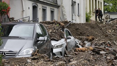 Повінь у Німеччині: кількість загиблих зросла, безвісти зникли сотні людей Повінь у Німеччині: кількість загиблих зросла, безвісти зникли сотні людей
