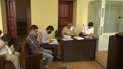 Справа Астанова: адвокати просять відпустити обвинуваченого у вбивстві під нічний арешт Справа Астанова: адвокати просять відпустити обвинуваченого у вбивстві під нічний арешт