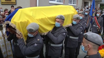 Херсон попрощався із Олександром Клевцем - курсантом, який загинув у авіакатастрофі АН-26 Херсон попрощався із Олександром Клевцем - курсантом, який загинув у авіакатастрофі АН-26