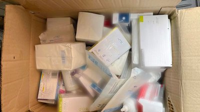 В Івано-Франківську охоронець складу крав та продавав гуманітарну допомогу В Івано-Франківську охоронець складу крав та продавав гуманітарну допомогу
