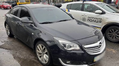 У Києві поліція затримала чоловіка, що намагався викрасти авто свого друга